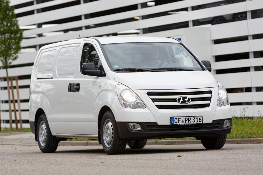  Hyundai H-1 Van (TQ) 2016 года  (фото 1 из 26)